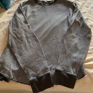 Black/white striped cotton long sleeve pullover shirt